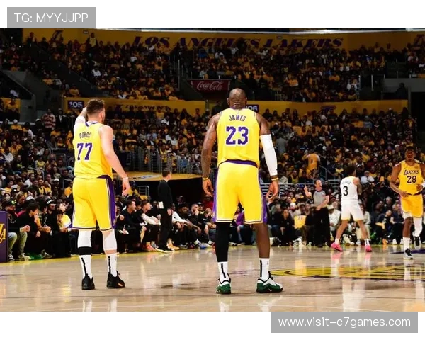 NBA焦点战报詹姆斯率队逆转豪取五连胜创赛季新高引爆联盟格局