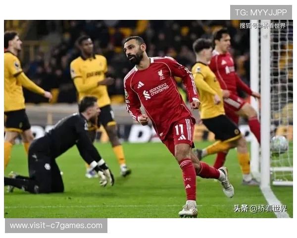 曼联逆转利物浦夺英超关键胜利球迷热议战术变化